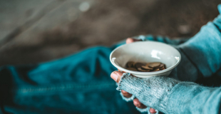 Comment définir et mesurer la pauvreté en France ?